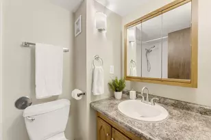 1430 Big Bend Rd, Waukesha, WI 53189 - Photo 16