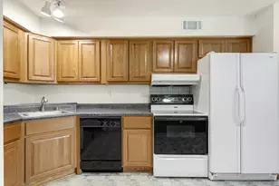 1430 Big Bend Rd, Waukesha, WI 53189 - Photo 10