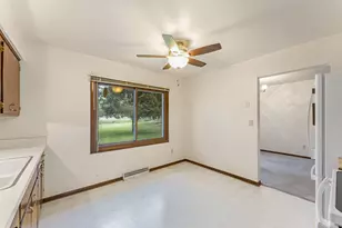 W173S7150 Grove St, Muskego, WI 53150 - Photo 10