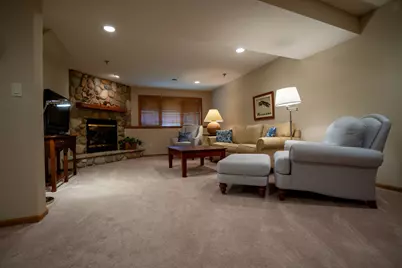 14785 W Wilbur Dr, New Berlin, WI 53151 - Photo 52