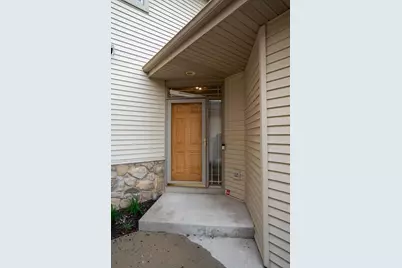 14785 W Wilbur Dr, New Berlin, WI 53151 - Photo 2