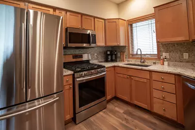 14785 W Wilbur Dr, New Berlin, WI 53151 - Photo 18