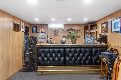 8613 W Ohio Ave, Milwaukee, WI 53227 - Photo 24