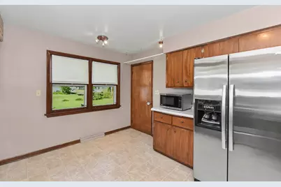 3633 S 158th St, New Berlin, WI 53151 - Photo 24