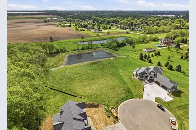 S101W21316  Maneys Ct, Muskego, WI 53150 - Photo 4