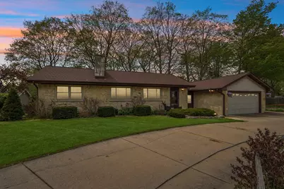 4761 S 81st St, Greenfield, WI 53220 - Photo 2