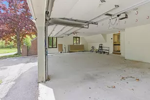 9090 N Green Brook Rd, River Hills, WI 53217 - Photo 4