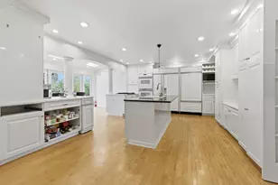 9090 N Green Brook Rd, River Hills, WI 53217 - Photo 8