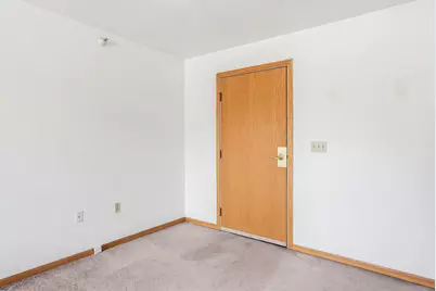 7307 N Port Washington Rd #315, Glendale, WI 53217 - Photo 6