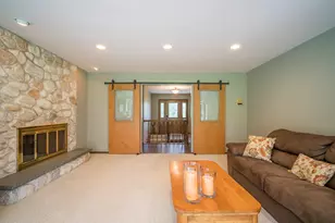 5307 Woodstone Dr, Hartford, WI 53086 - Photo 18