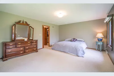 5307  Woodstone Dr, Hartford, WI 53086 - Photo 22
