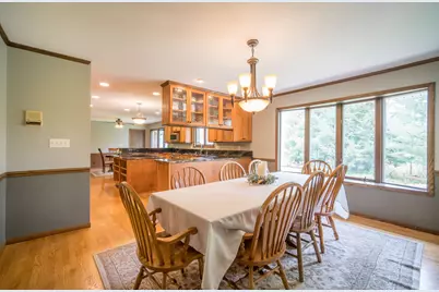 5307  Woodstone Dr, Hartford, WI 53086 - Photo 14