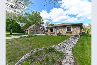 4265 S 68th St, Greenfield, WI 53220 - Photo 4