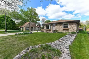 4265 S 68th St, Greenfield, WI 53220 - Photo 4