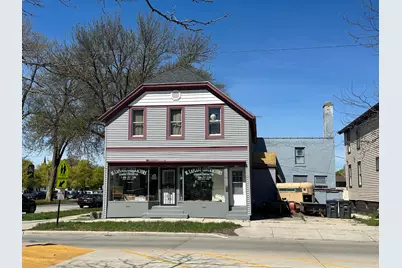 1132 S 8th St #810 Kentucky Ave/1130 S 8th St, Sheboygan, WI 53081 - Photo 2