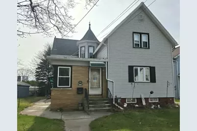 1420  Hawthorne Ave, Two Rivers, WI 54241 - Photo 2
