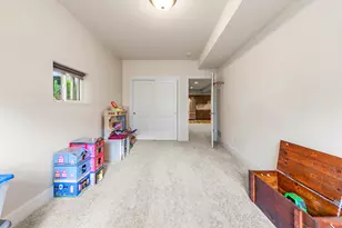 N119W5754 James Cir, Cedarburg, WI 53012 - Photo 46