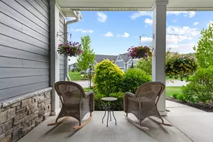 N119W5754 James Cir, Cedarburg, WI 53012 - Photo 4