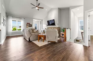 N119W5754 James Cir, Cedarburg, WI 53012 - Photo 10