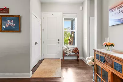 N119W5754  James Cir, Cedarburg, WI 53012 - Photo 6