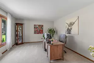S45W25745 Underwood Ct, Waukesha, WI 53189 - Photo 6