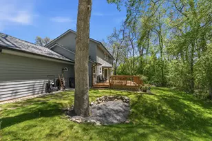 S45W25745 Underwood Ct, Waukesha, WI 53189 - Photo 34