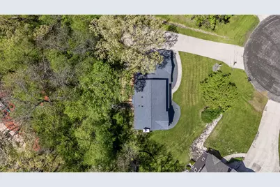 S45W25745  Underwood Ct, Waukesha, WI 53189 - Photo 44