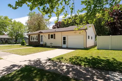 503  9th St, La Crescent, MN 55947 - Photo 16