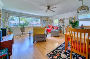 2916 W Valanna Ct, Glendale, WI 53209 - Photo 6