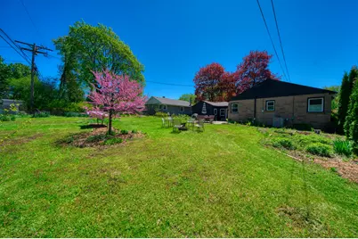 2916 W Valanna Ct, Glendale, WI 53209 - Photo 34