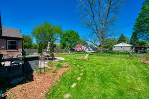 2916 W Valanna Ct, Glendale, WI 53209 - Photo 32