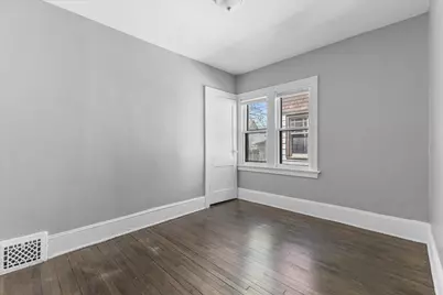 2713 N 44th St #2715, Milwaukee, WI 53210 - Photo 10