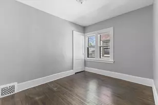 2713 N 44th St, Milwaukee, WI 53210 - Photo 10