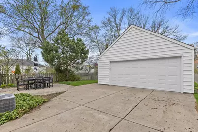 4634 N Idlewild Ave, Whitefish Bay, WI 53211 - Photo 32