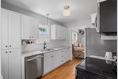 2231  14th St, La Crosse, WI 54601 - Photo 4