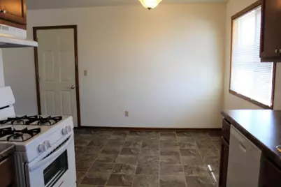 6316  53rd St, Kenosha, WI 53144 - Photo 8