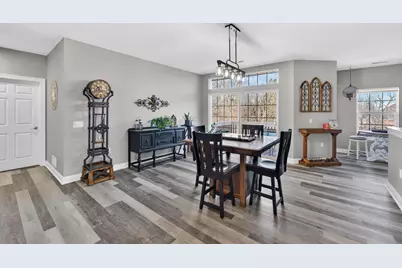 996  Bedford Ct #202, Racine, WI 53406 - Photo 8