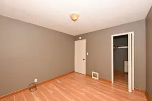 3131 S Burrell St, Milwaukee, WI 53207 - Photo 14