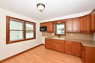 3131 S Burrell St, Milwaukee, WI 53207 - Photo 10