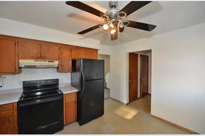 8732  Westbrook Dr #8734, Sturtevant, WI 53177 - Photo 10