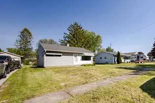 1409 S 10th St, Watertown, WI 53094 - Photo 4