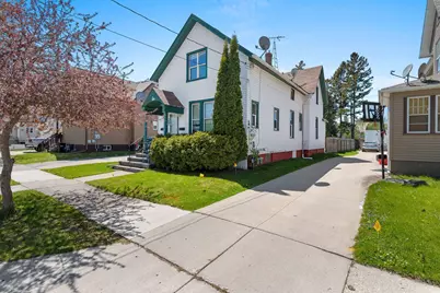 1026 S 14th St, Manitowoc, WI 54220 - Photo 34