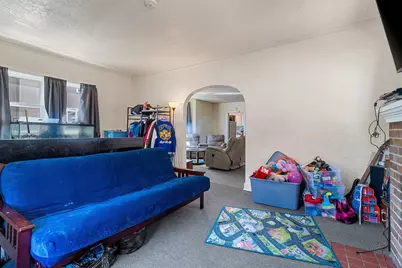 1026 S 14th St, Manitowoc, WI 54220 - Photo 10