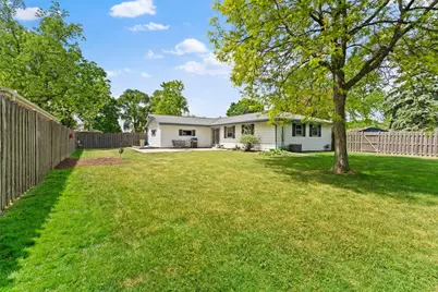4204 S 93rd St, Greenfield, WI 53228 - Photo 2