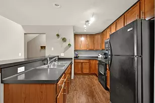 2849 W Drexel Ave, Franklin, WI 53132 - Photo 10