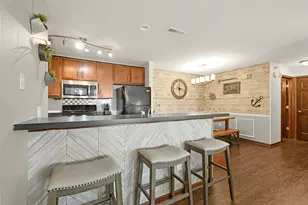 2849 W Drexel Ave, Franklin, WI 53132 - Photo 8