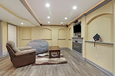 9485 S 96th St, Franklin, WI 53132 - Photo 34