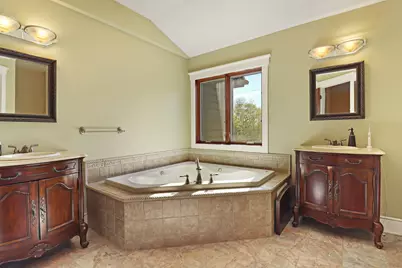 9485 S 96th St, Franklin, WI 53132 - Photo 20