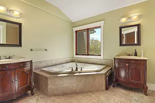 9485 S 96th St, Franklin, WI 53132 - Photo 20