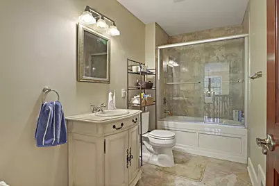 9485 S 96th St, Franklin, WI 53132 - Photo 24